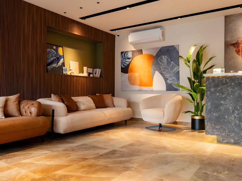 Fly Point Hotel